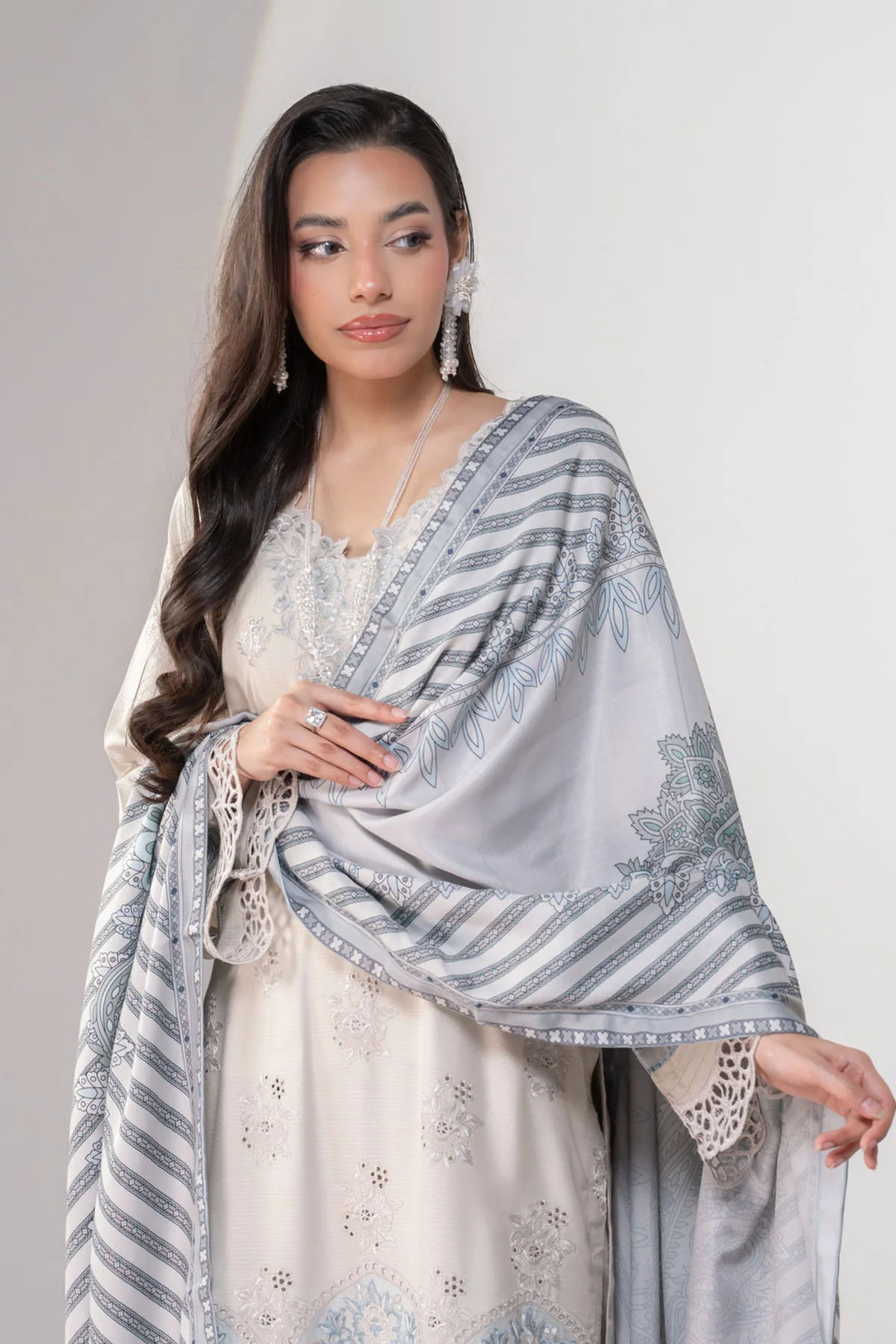 Motif Linen Embroidered Suit-004 - Image 3