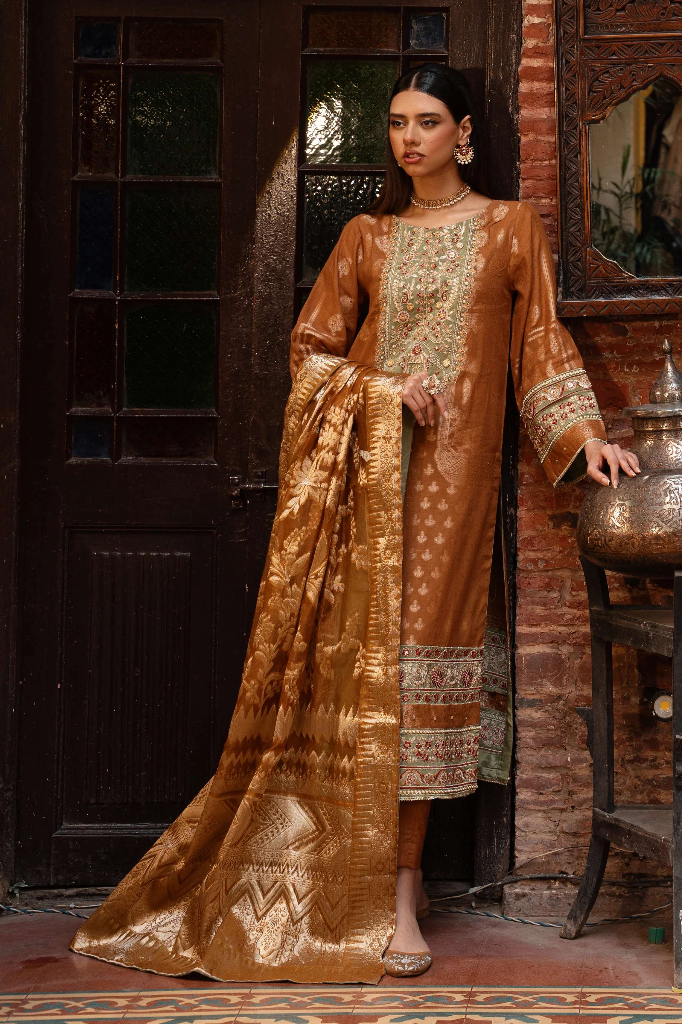 Motif Embroidered Suit-024 - Image 4
