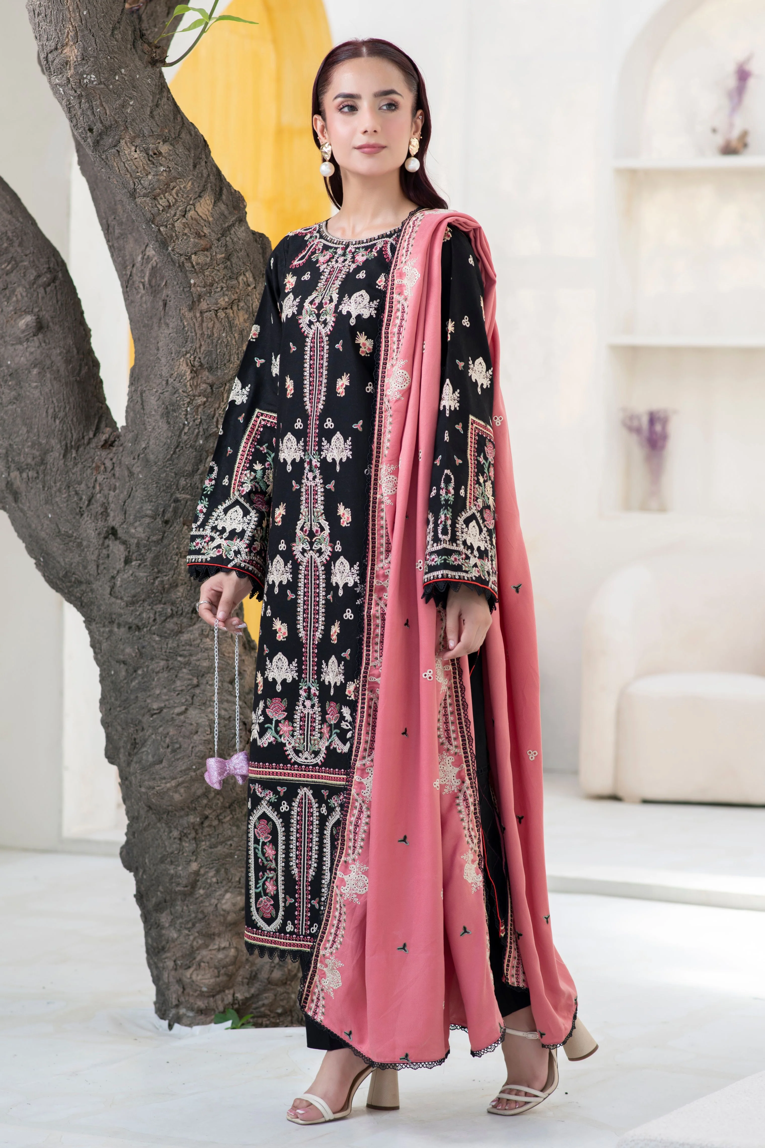 Motif Khaddar Embroidered Suit-026 - Image 4