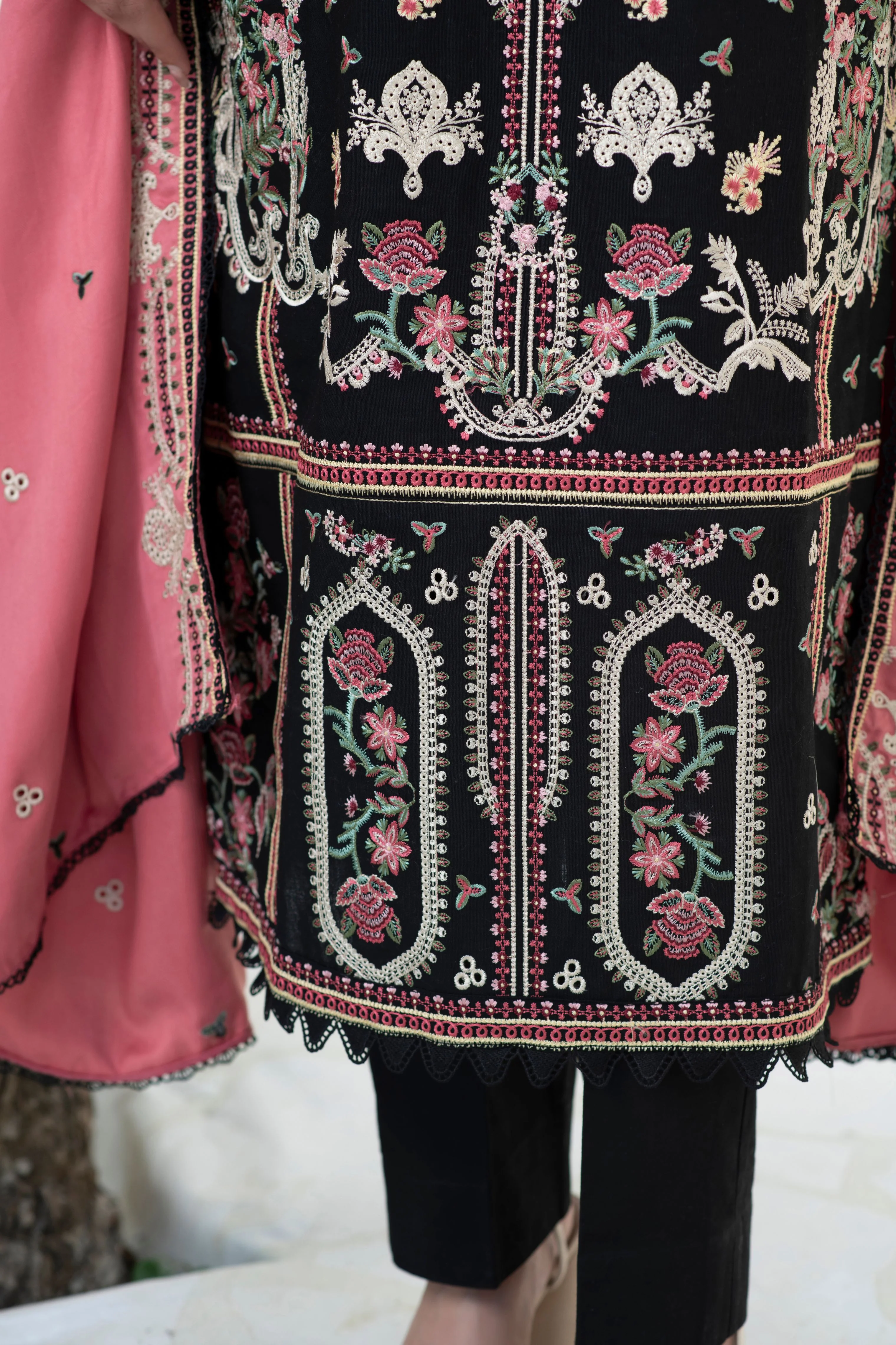 Motif Khaddar Embroidered Suit-026 - Image 8