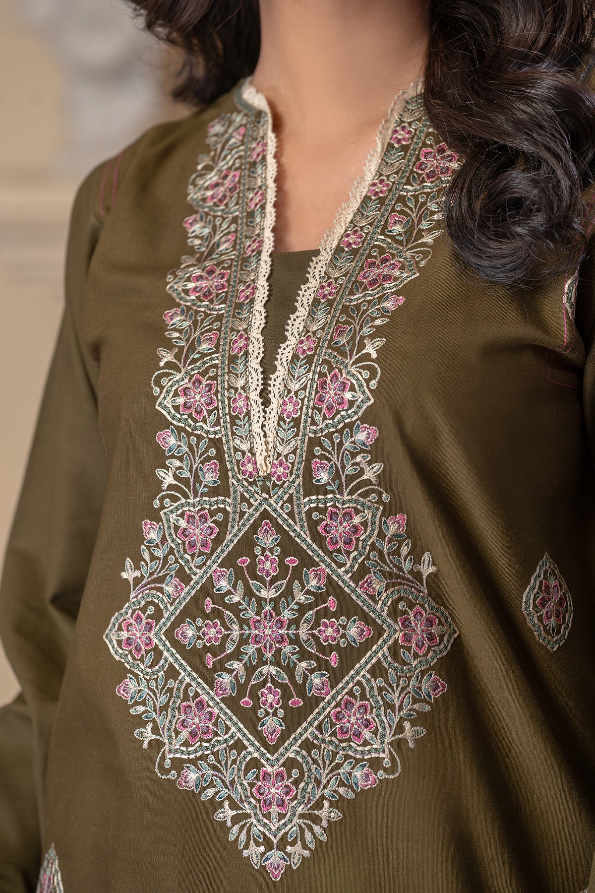 Motif Khaddar Embroidered Suit-044 - Image 5