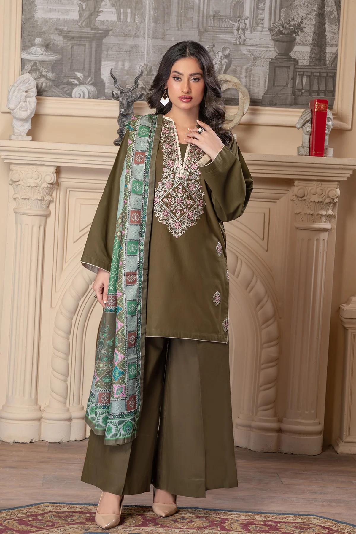 Motif Khaddar Embroidered Suit-044 - Image 6