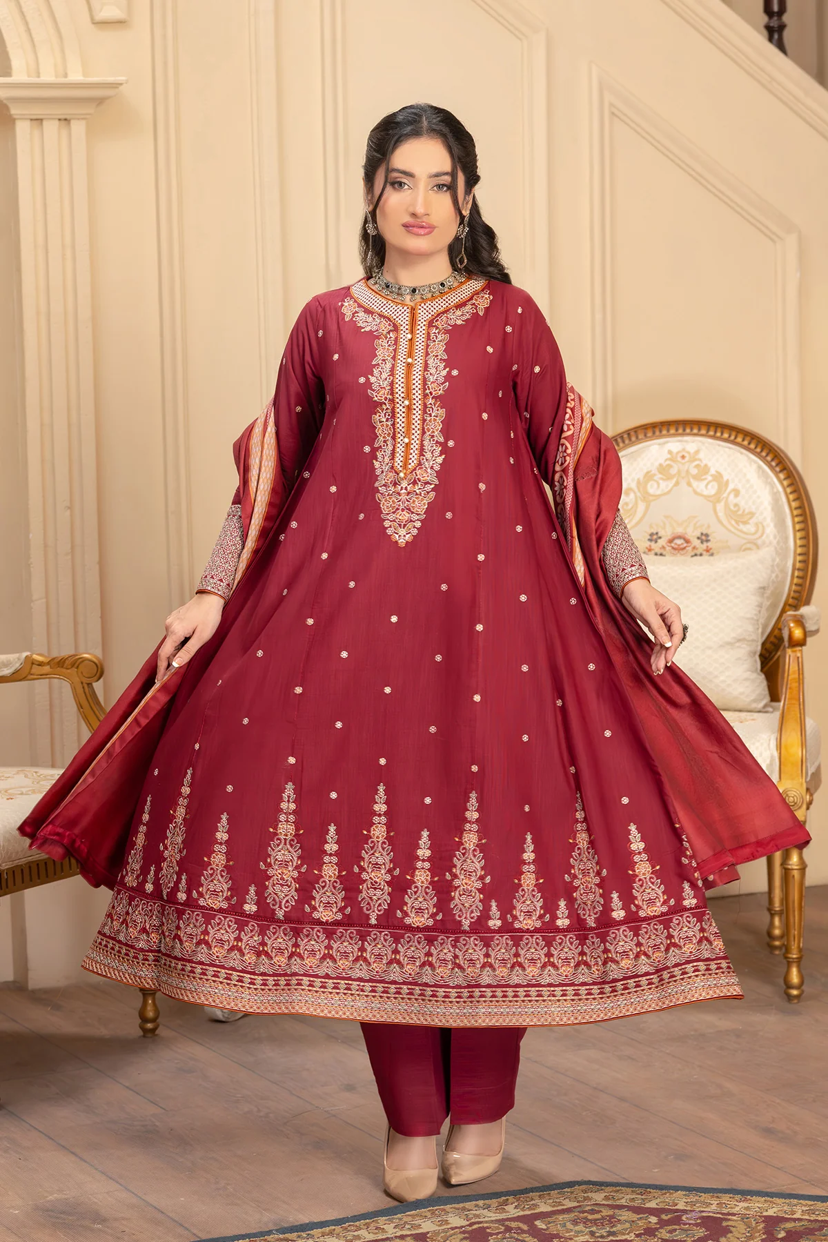 Motif Khaddar Embroidered Suit-008 - Image 4