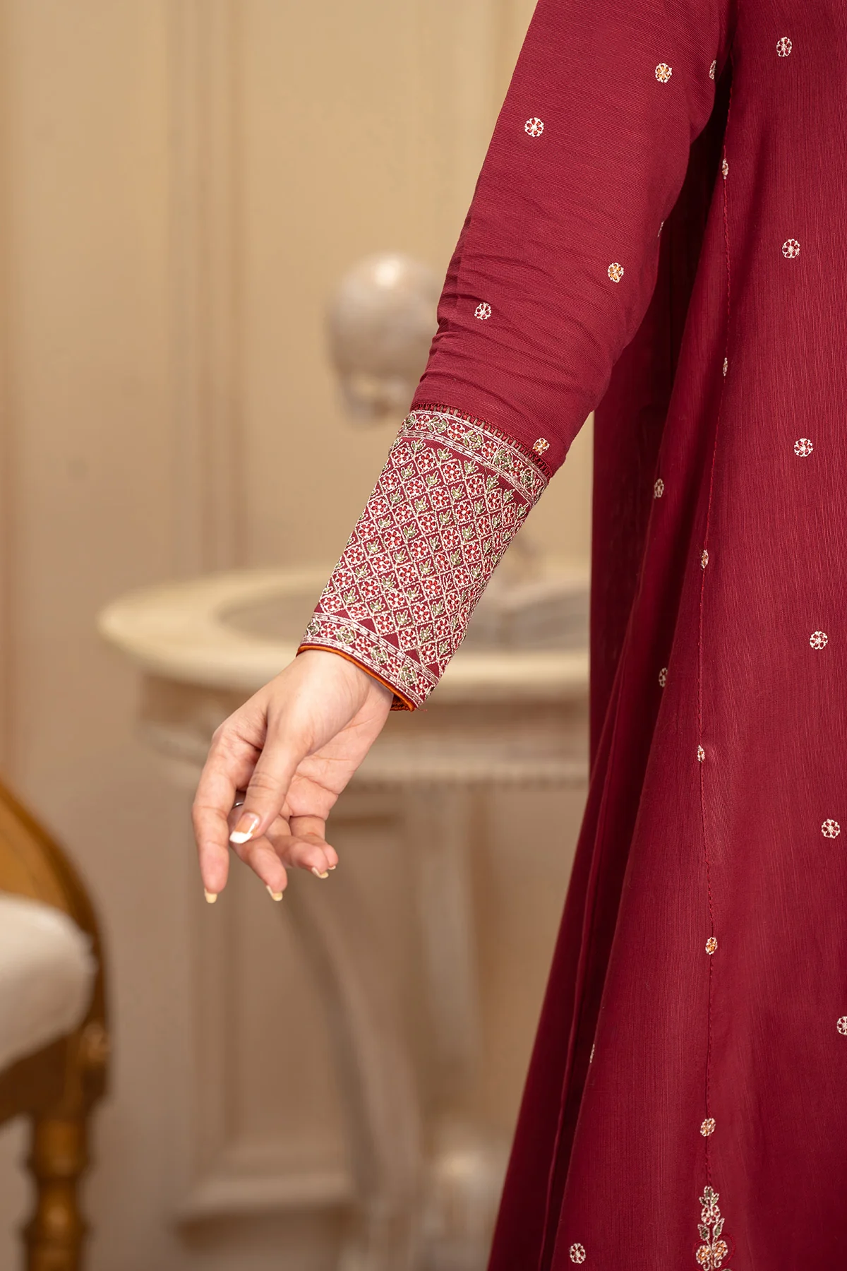 Motif Khaddar Embroidered Suit-008 - Image 7