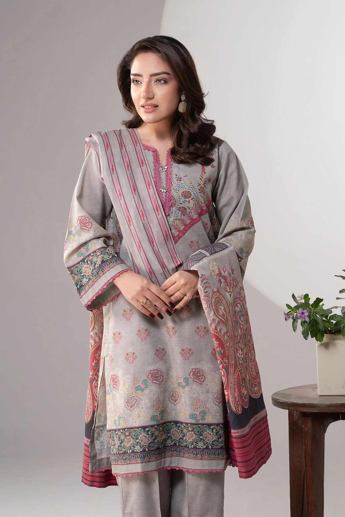 MOTIF KHADDAR PRINTED SUIT-037 - Image 3