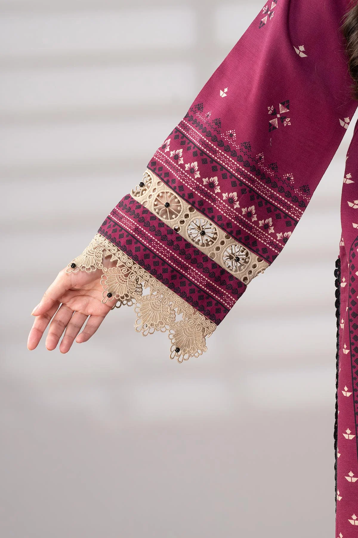 MOTIF KHADDAR PRINTED SUIT-038 - Image 4