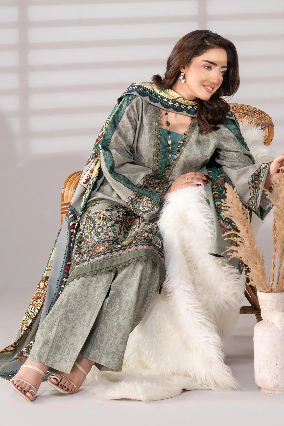 MOTIF KHADDAR PRINTED SUIT-041 - Image 5