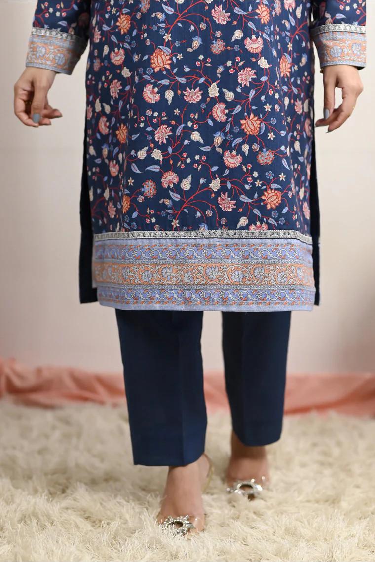 Motif Khaddar Printed Suit-059 - Image 4