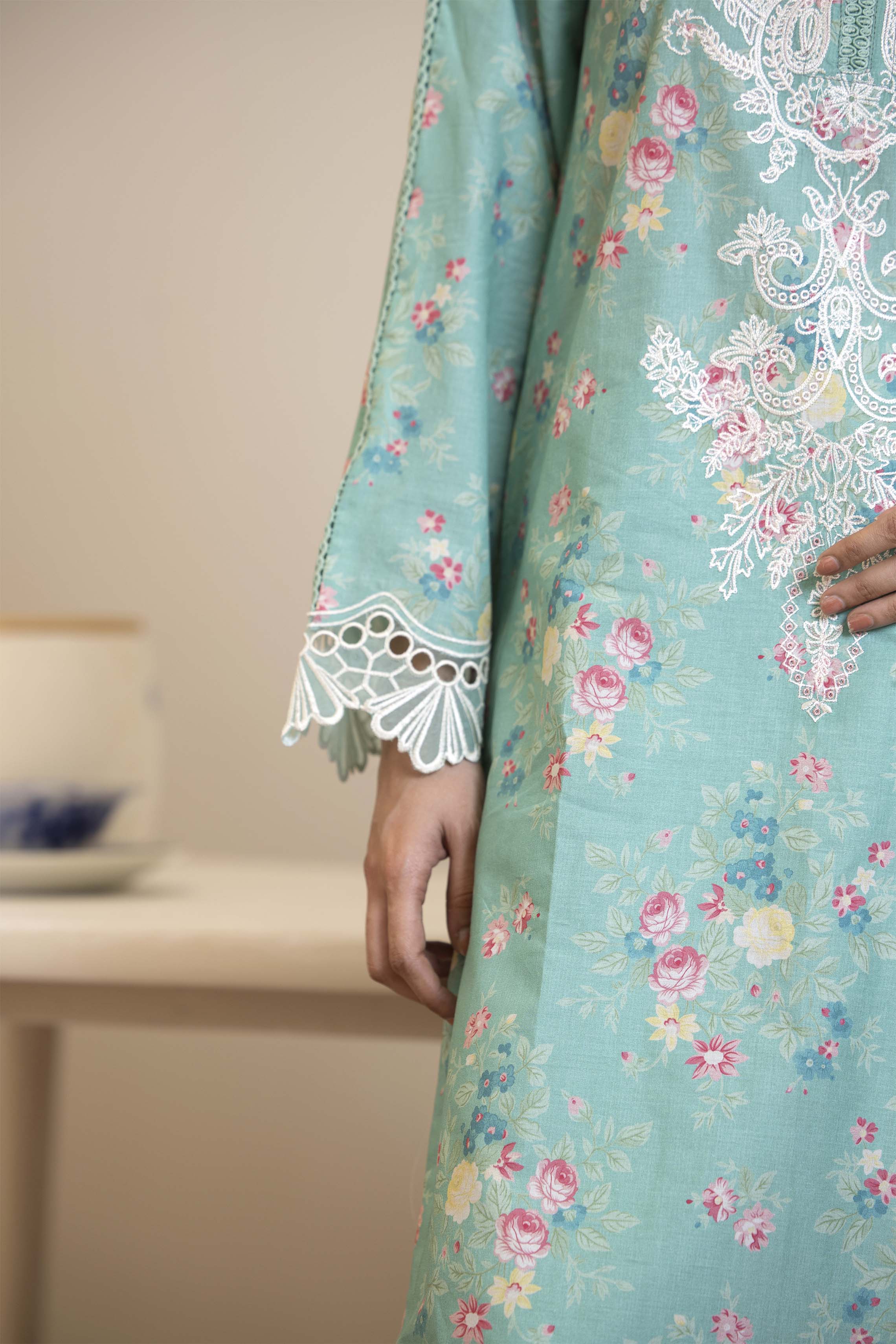 Motif Lawn Embroidered Suit-025 - Image 3