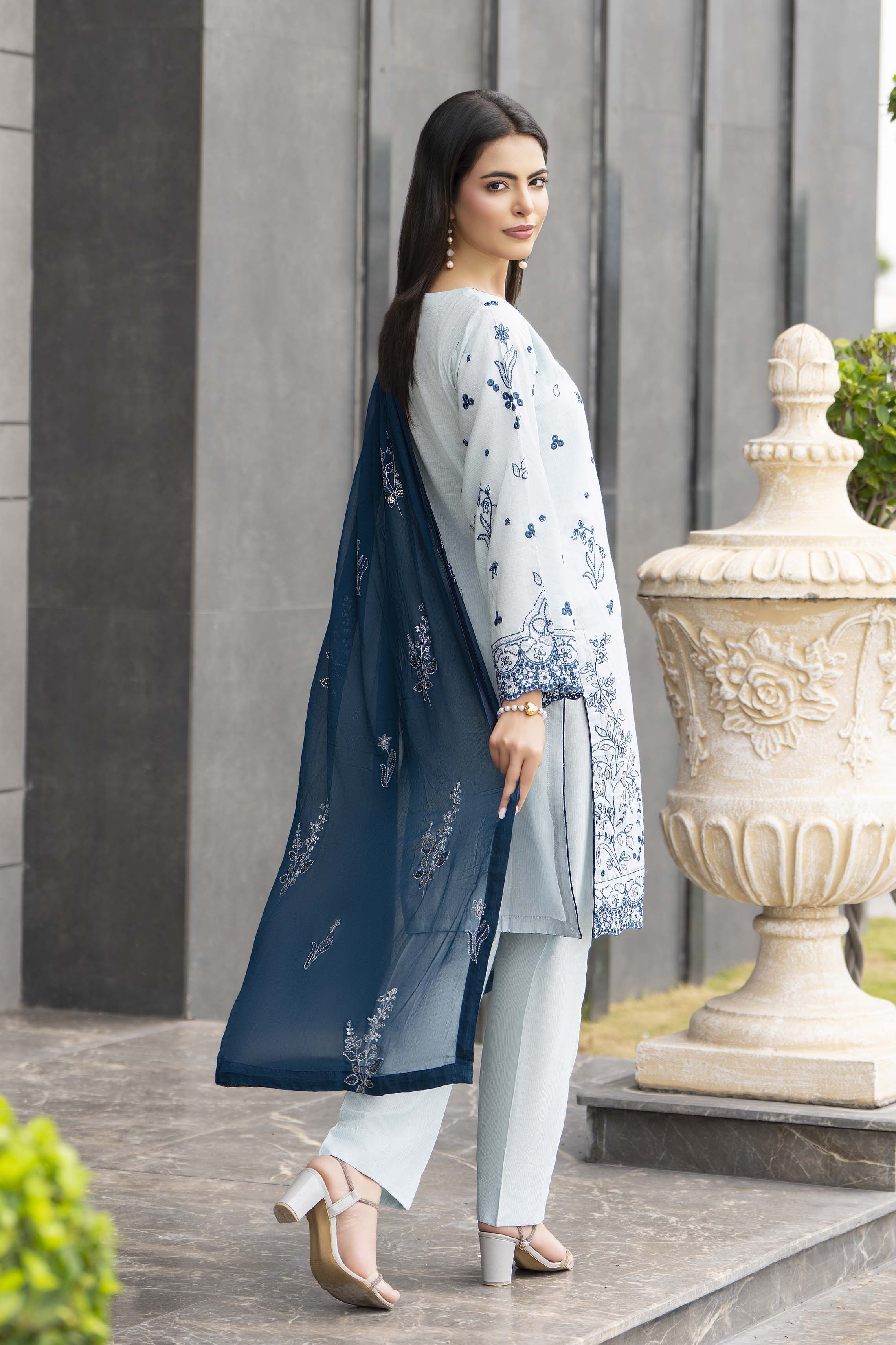 Motif Masoori Embroidered Suit-013 - Image 5