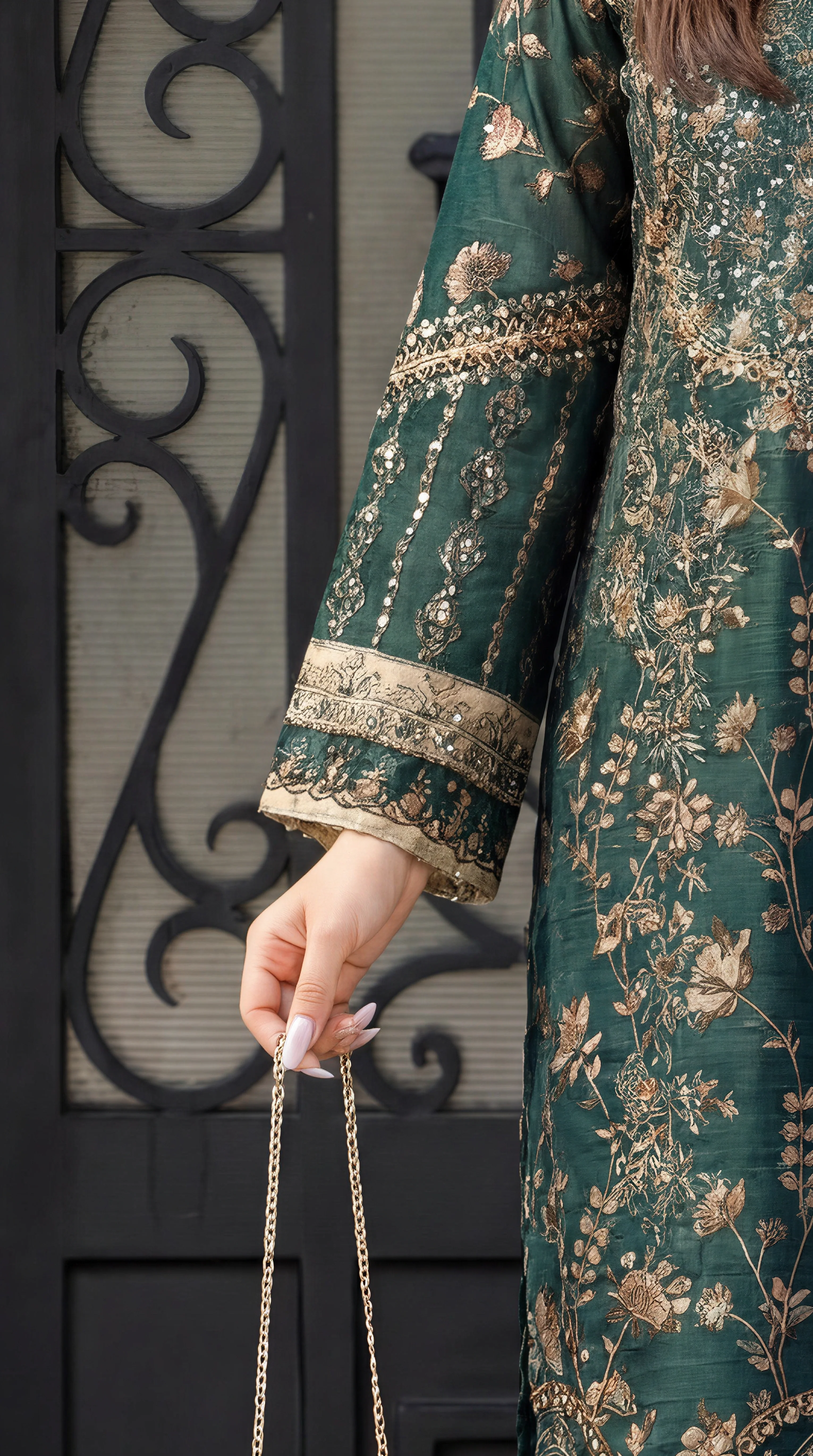 Motif Munar Embridered Suit-3987 - Image 4