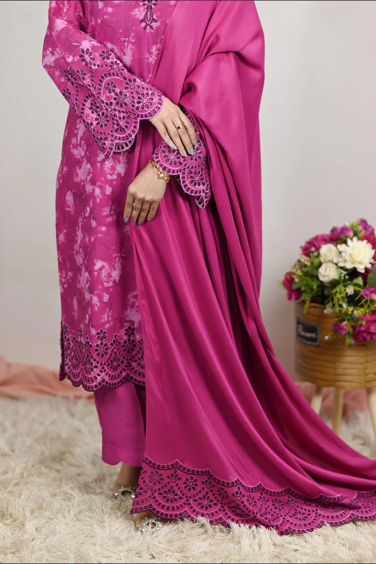 Motif Printed Khaddar Suit-034 - Image 4