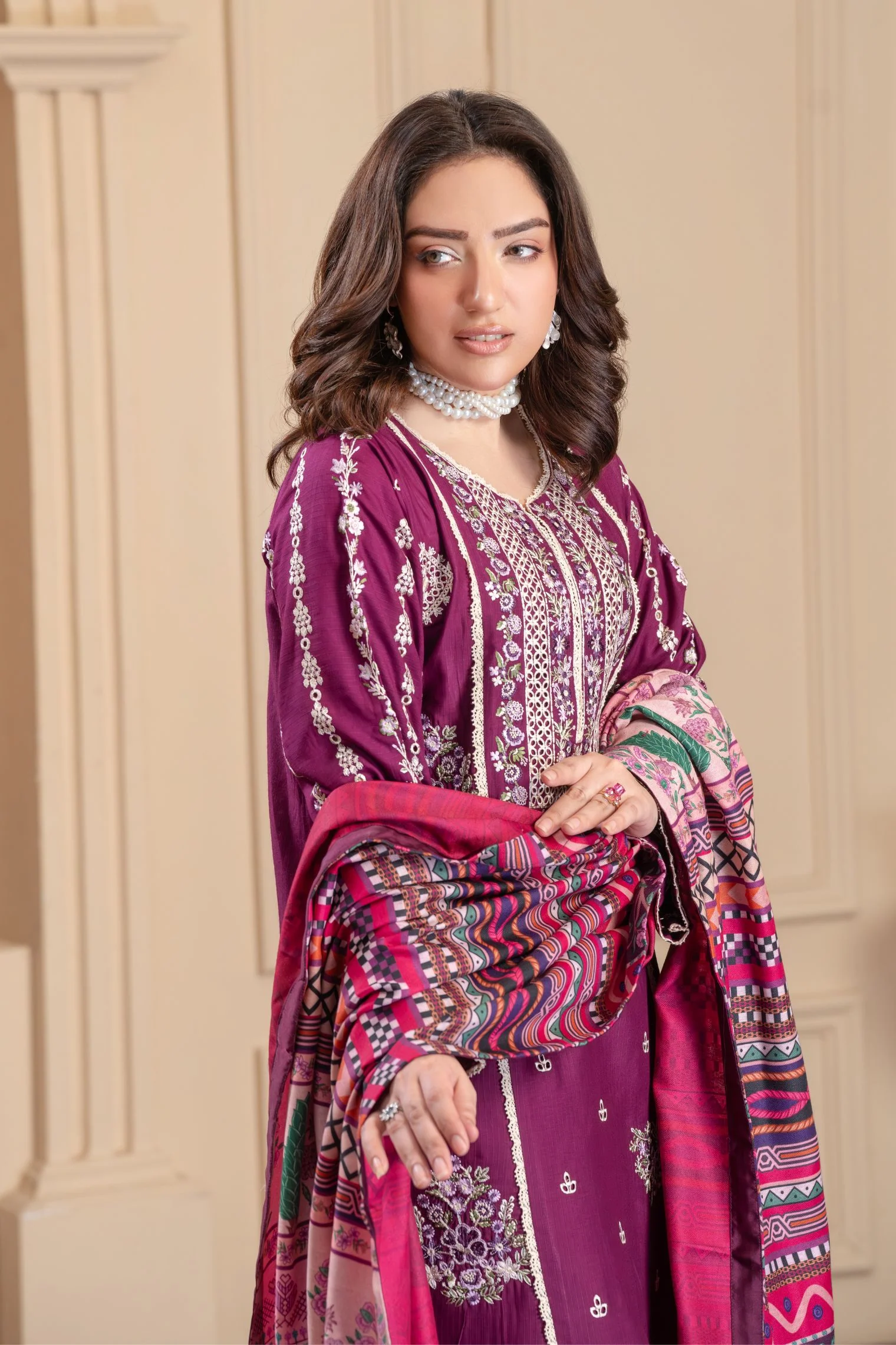 Motif Staple Rod Embroidered Suit-001 - Image 11