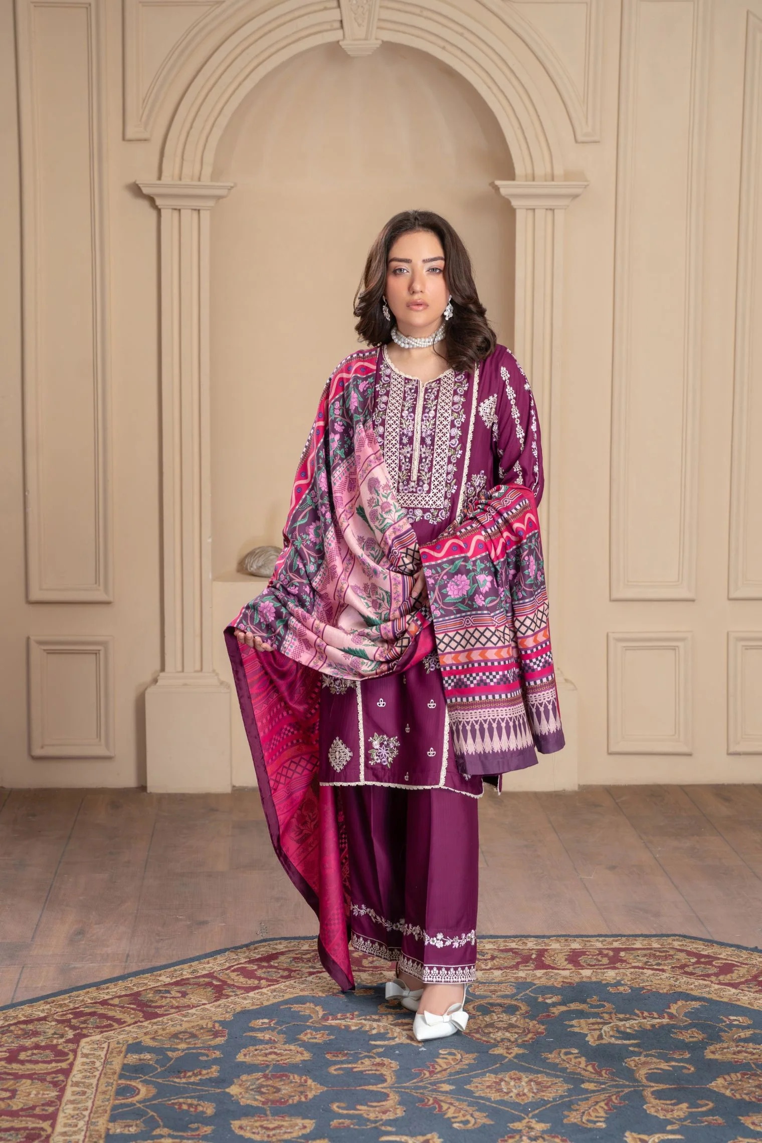 Motif Staple Rod Embroidered Suit-001 - Image 9
