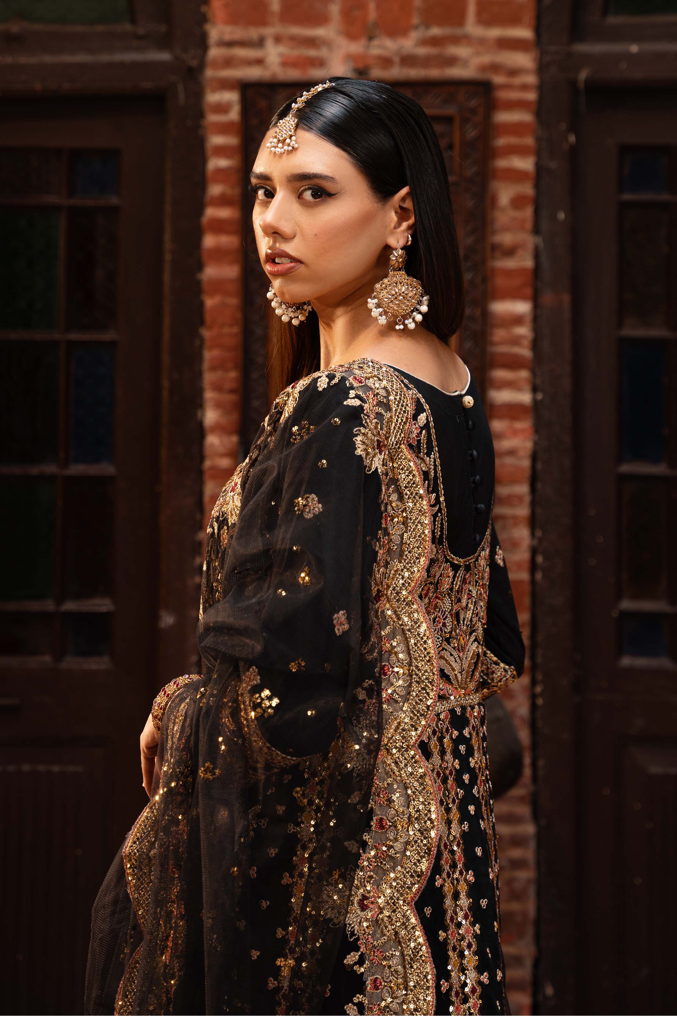 Motif Tilla & Sequence Embroidered Suit-003 - Image 5